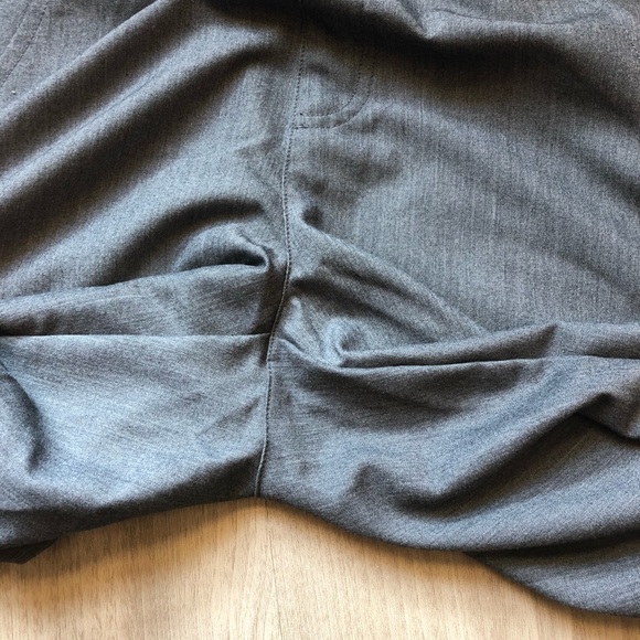 Fish Scrub Set. Graphite. Small. Jogger - Picture 7 of 7